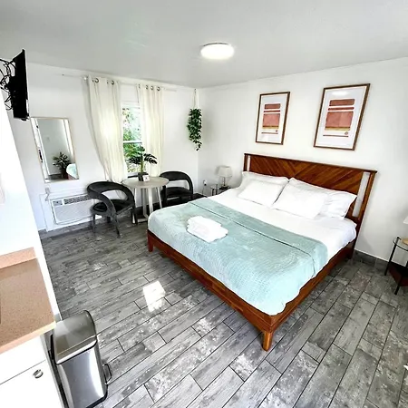 1K Bed Studio Apt With Shared Pool 10